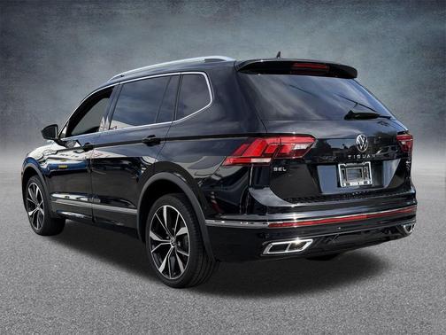 2022 Volkswagen Tiguan 2.0T SEL R-Line 4MOTION