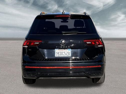 2023 Volkswagen Tiguan 2.0T SE R-Line Black