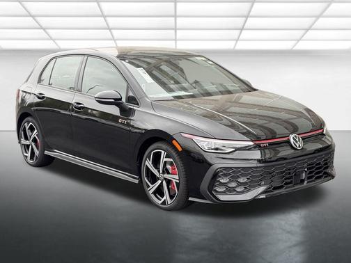 2025 Volkswagen Golf GTI 2.0T SE DSG