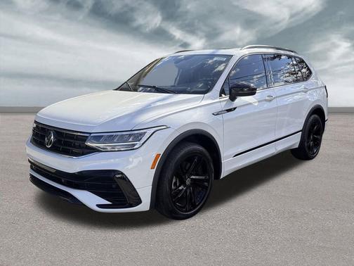 2023 Volkswagen Tiguan 2.0T SE R-Line Black