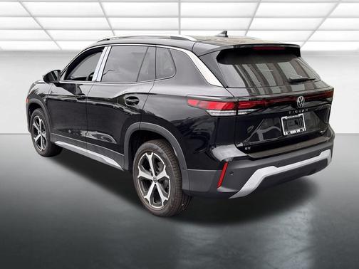 2025 Volkswagen Tiguan 2.0T SE 4MOTION