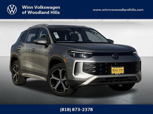 Pyrite Silver Metallic 2026 Volkswagen Tiguan 2.0T SE