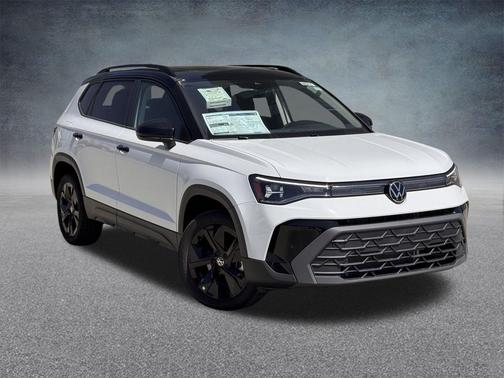 2025 Volkswagen Taos 1.5T SE Black