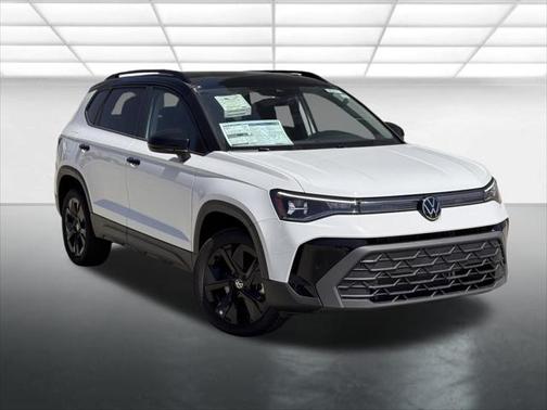 2025 Volkswagen Taos 1.5T SE Black