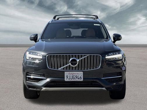Gray Metallic 2017 Volvo XC90 Hybrid T8 Inscription