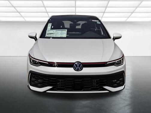 2025 Volkswagen Golf GTI 2.0T SE DSG