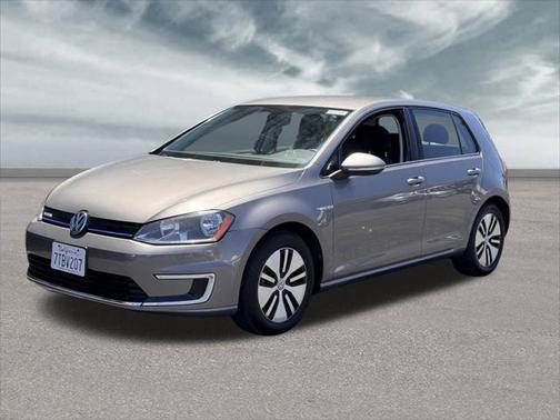 2016 Volkswagen e-Golf SE