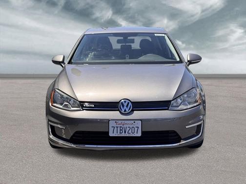 2016 Volkswagen e-Golf SE