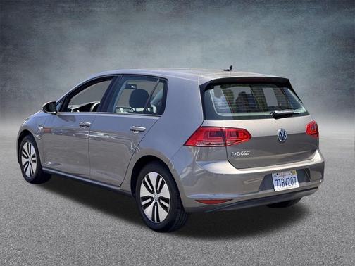 2016 Volkswagen e-Golf SE