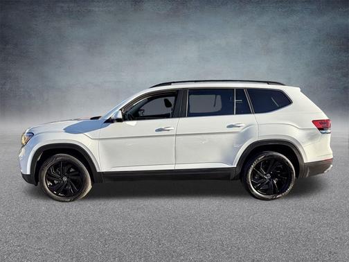 2022 Volkswagen Atlas 3.6L SE w/Technology