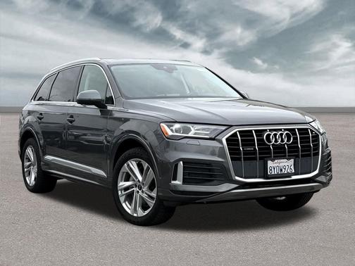 2021 Audi Q7 45 Premium Plus