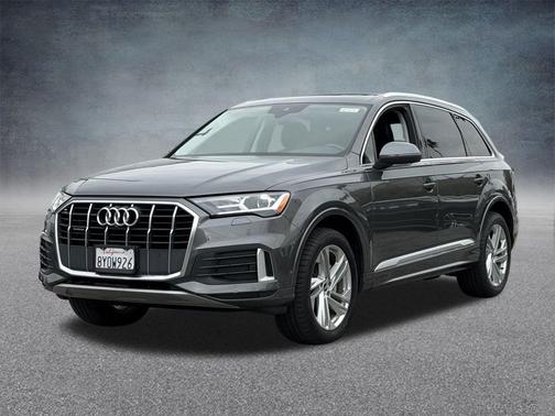 2021 Audi Q7 45 Premium Plus