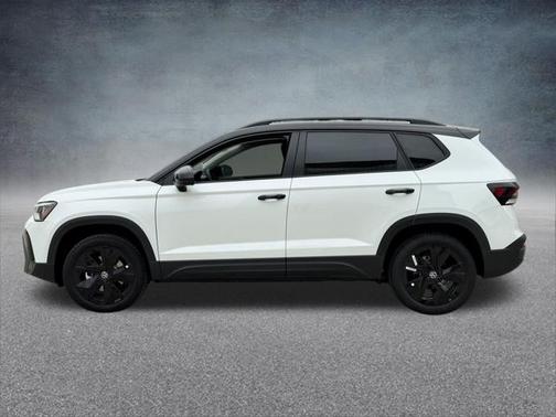 2025 Volkswagen Taos 1.5T SE Black