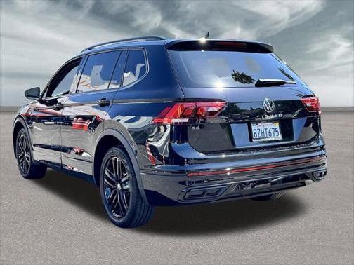 2022 Volkswagen Tiguan 2.0T SE R-Line Black