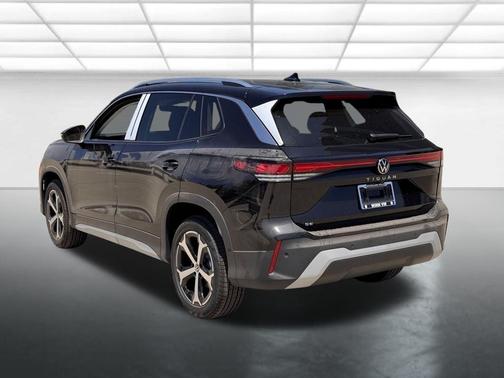 2025 Volkswagen Tiguan 2.0T SE 4MOTION