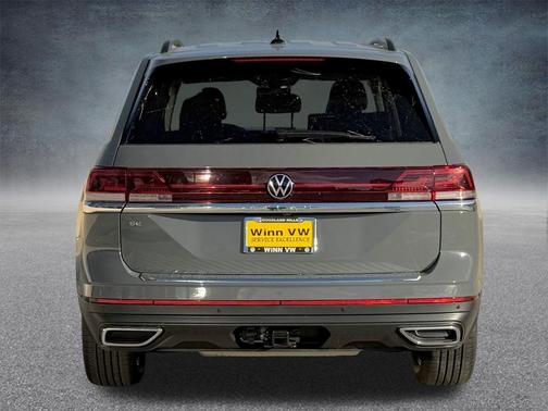 Pure Gray 2026 Volkswagen Atlas 2.0T SE w/Technology