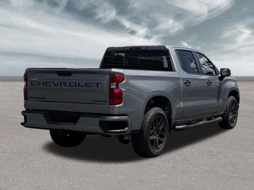 Sterling Gray Metallic 2025 Chevrolet Silverado 1500 Custom