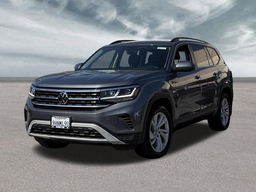Platinum Gray Metallic 2023 Volkswagen Atlas 3.6L SE w/Technology