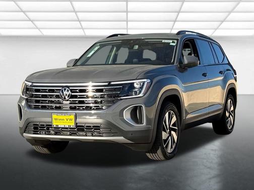 Pure Gray 2026 Volkswagen Atlas 2.0T SE w/Technology