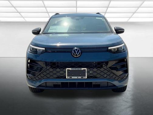 2025 Volkswagen Tiguan 2.0T SE R-Line Black 4MOTION