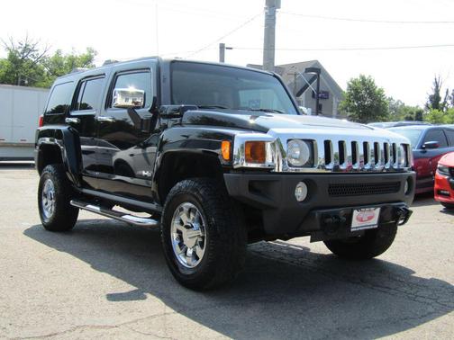 Black 2006 Hummer H3 Base