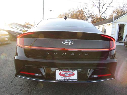 2022 Hyundai SONATA SE