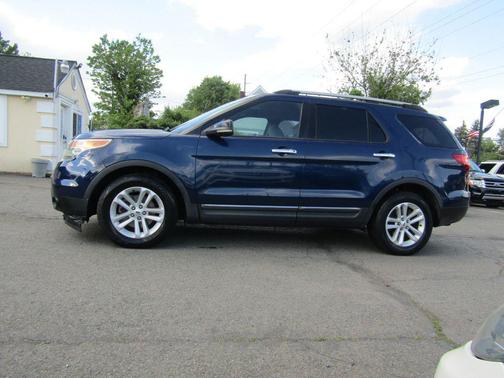Dark Pearl Blue Metallic 2012 Ford Explorer XLT