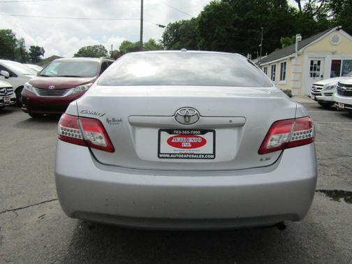 Classic Silver Metallic 2010 Toyota Camry LE