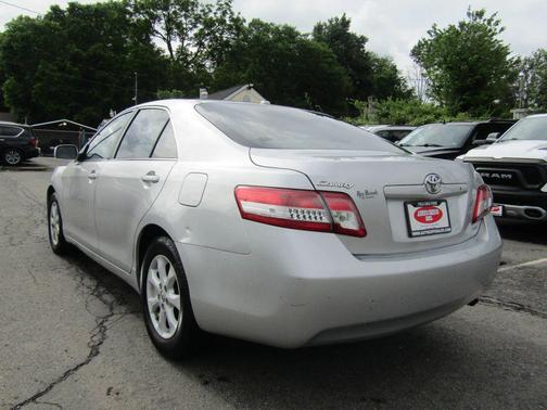 Classic Silver Metallic 2010 Toyota Camry LE