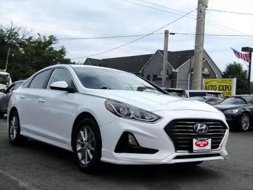 2018 Hyundai SONATA SE