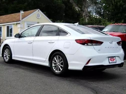 2018 Hyundai SONATA SE