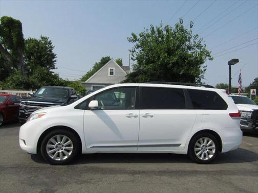 2014 Toyota Sienna XLE
