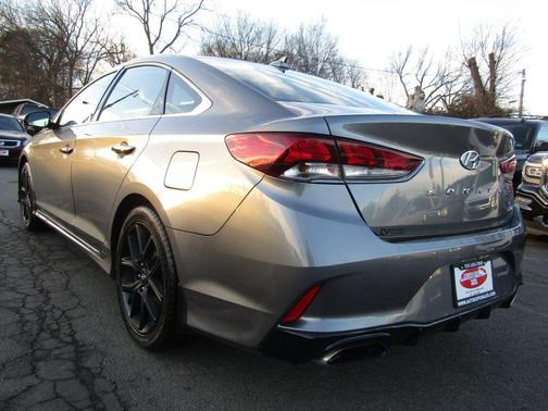 2018 Hyundai SONATA Sport 2.0T