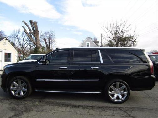 2018 Cadillac Escalade ESV Sport