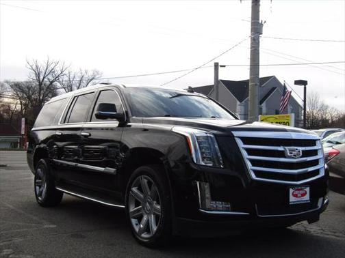 2018 Cadillac Escalade ESV Sport