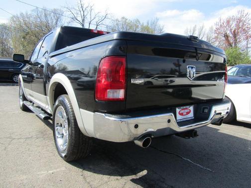 Brilliant Black Crystal Pearl 2011 Dodge Ram 1500 Laramie