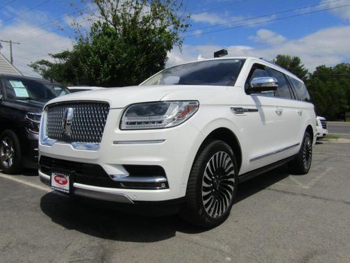 Pristine White 2020 Lincoln Navigator Black Label