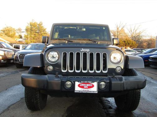 2017 Jeep Wrangler Unlimited Sahara