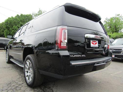 Onyx Black 2016 GMC Yukon XL Denali