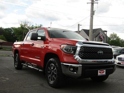 2018 Toyota Tundra SR5