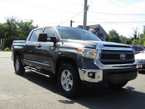 2014 Toyota Tundra SR5