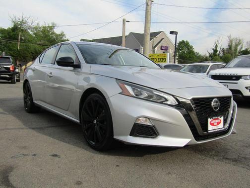 Brilliant Silver Metallic 2019 Nissan Altima 2.5 SR