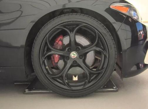 2019 Alfa Romeo Giulia Ti Sport