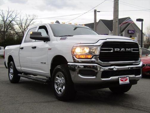 2021 RAM 2500 Tradesman Crew Cab 4x4 6'4' Box