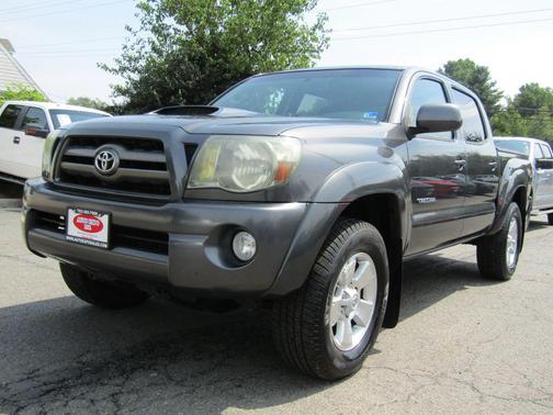 Magnetic Gray Metallic 2010 Toyota Tacoma Double Cab