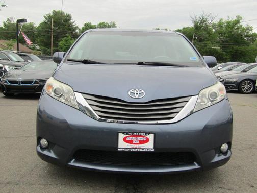 Shoreline Blue Pearl 2013 Toyota Sienna XLE