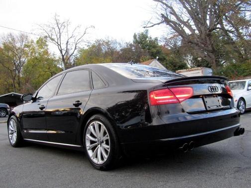 Photo 5 of 32 of 2011 Audi A8 L 4.2 quattro