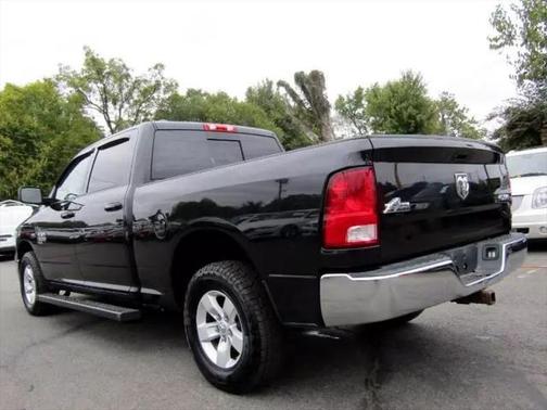 2019 RAM 1500 SLT