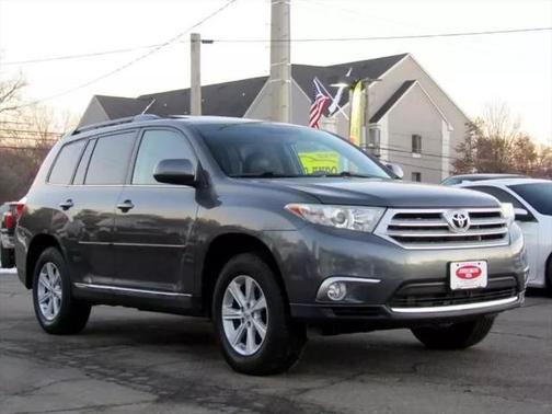 2011 Toyota Highlander SE