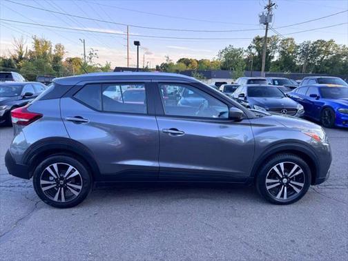 2020 Nissan Kicks SV